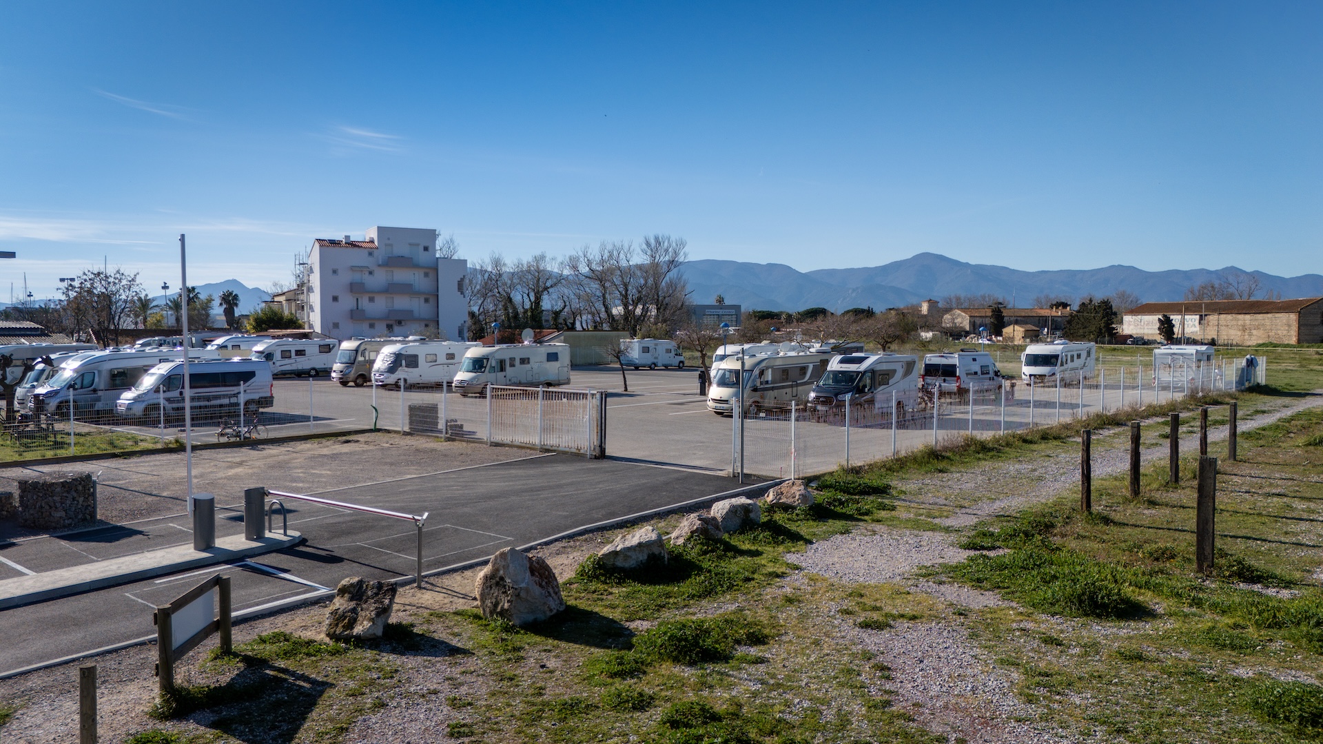 Aire d&rsquo;Accueil et de Stationnement Camping-Cars de Saint-Cyprien