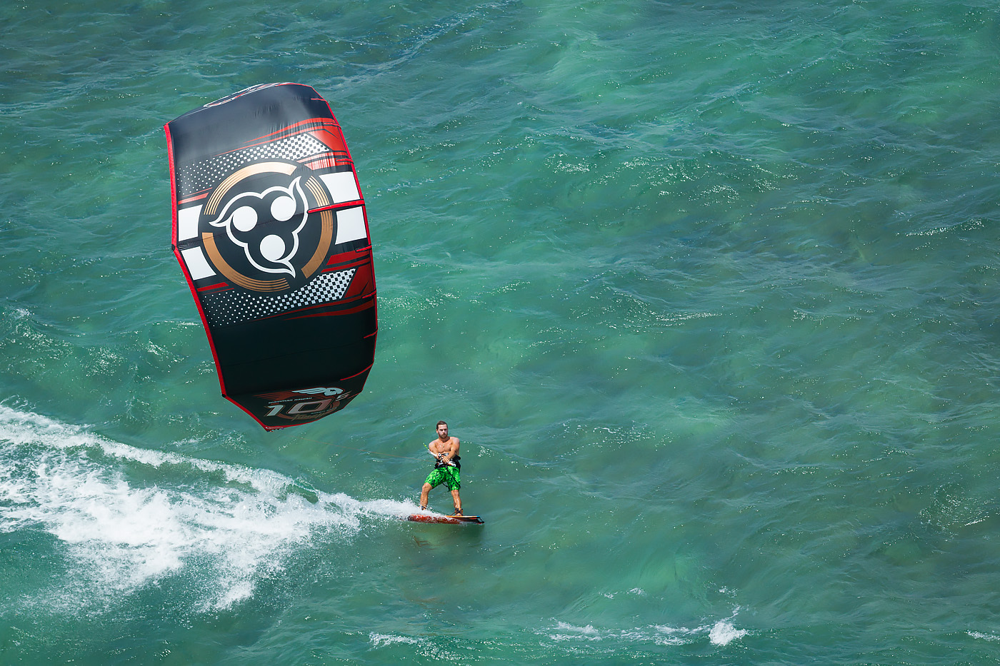 Cbcm-Ecole Française de Kitesurf & Sailing School