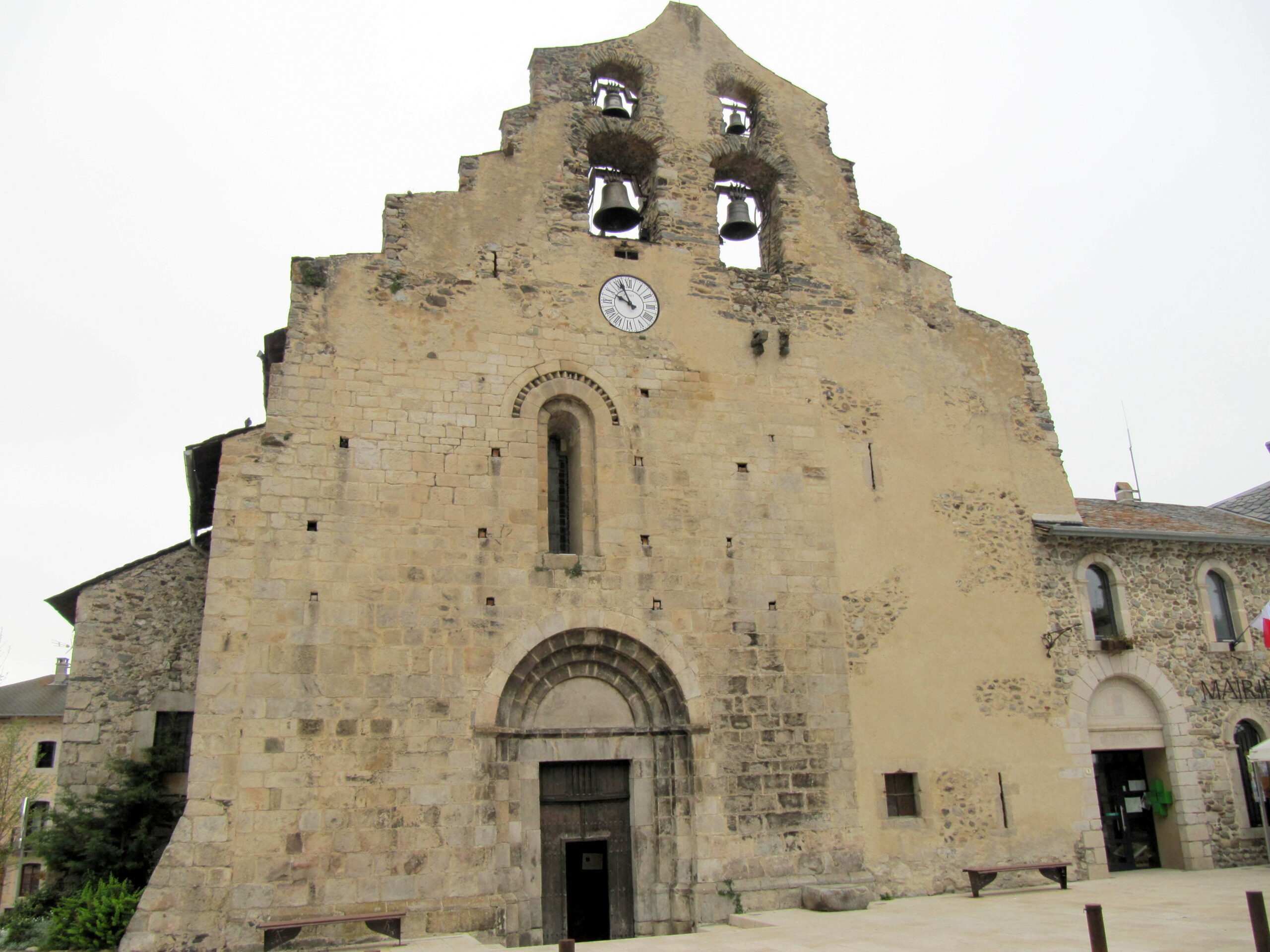 Eglise Sainte Nativite Notre Dame de Formigueres