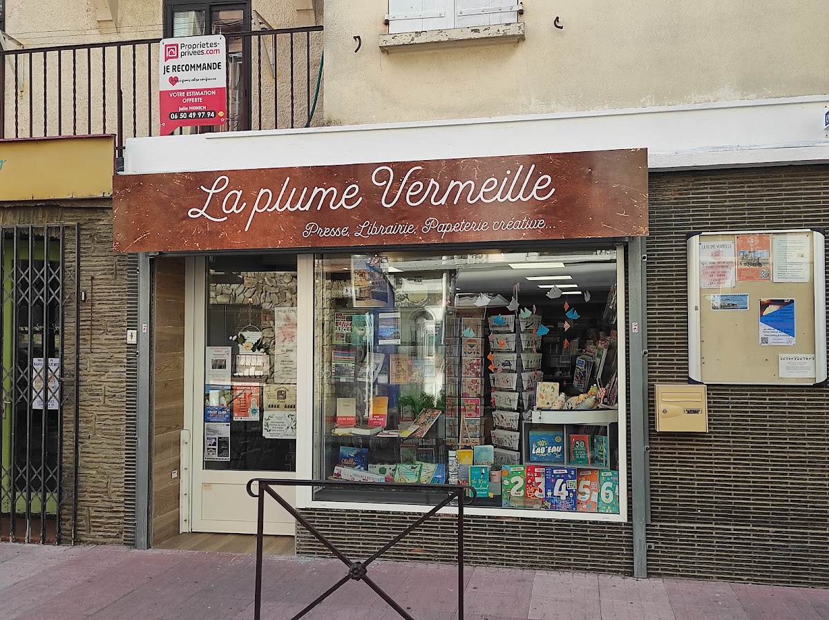 LA PLUME VERMEILLE