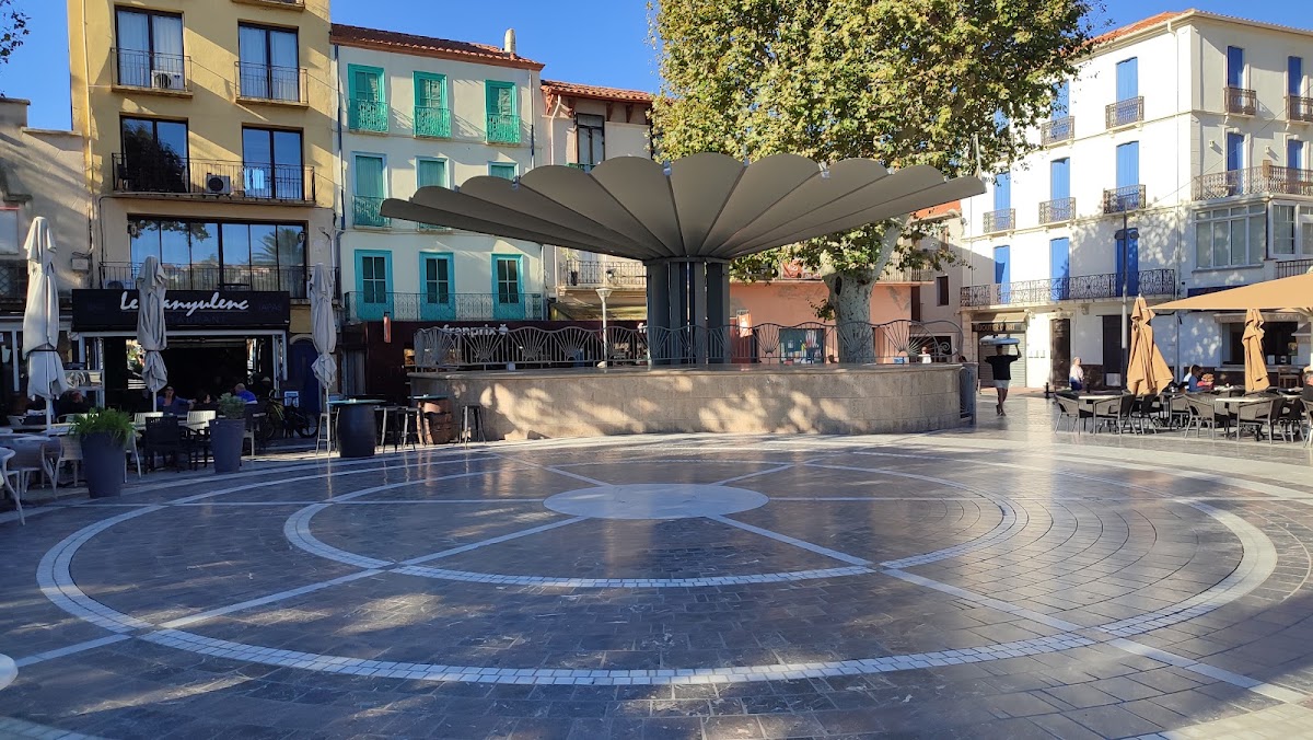 Plaça Paul Reig / Place Paul Reig