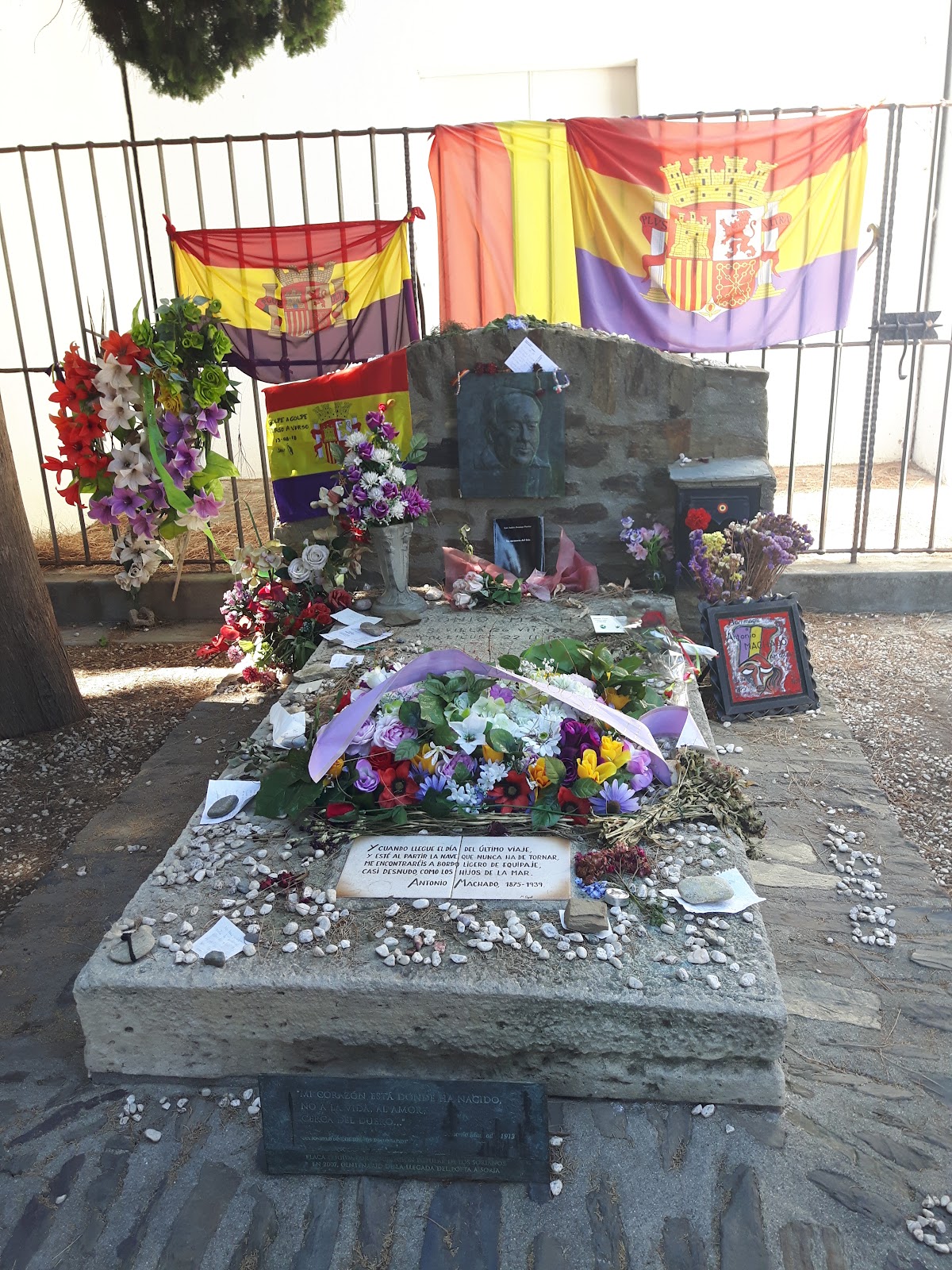 Tombe d&rsquo;Antonio Machado
