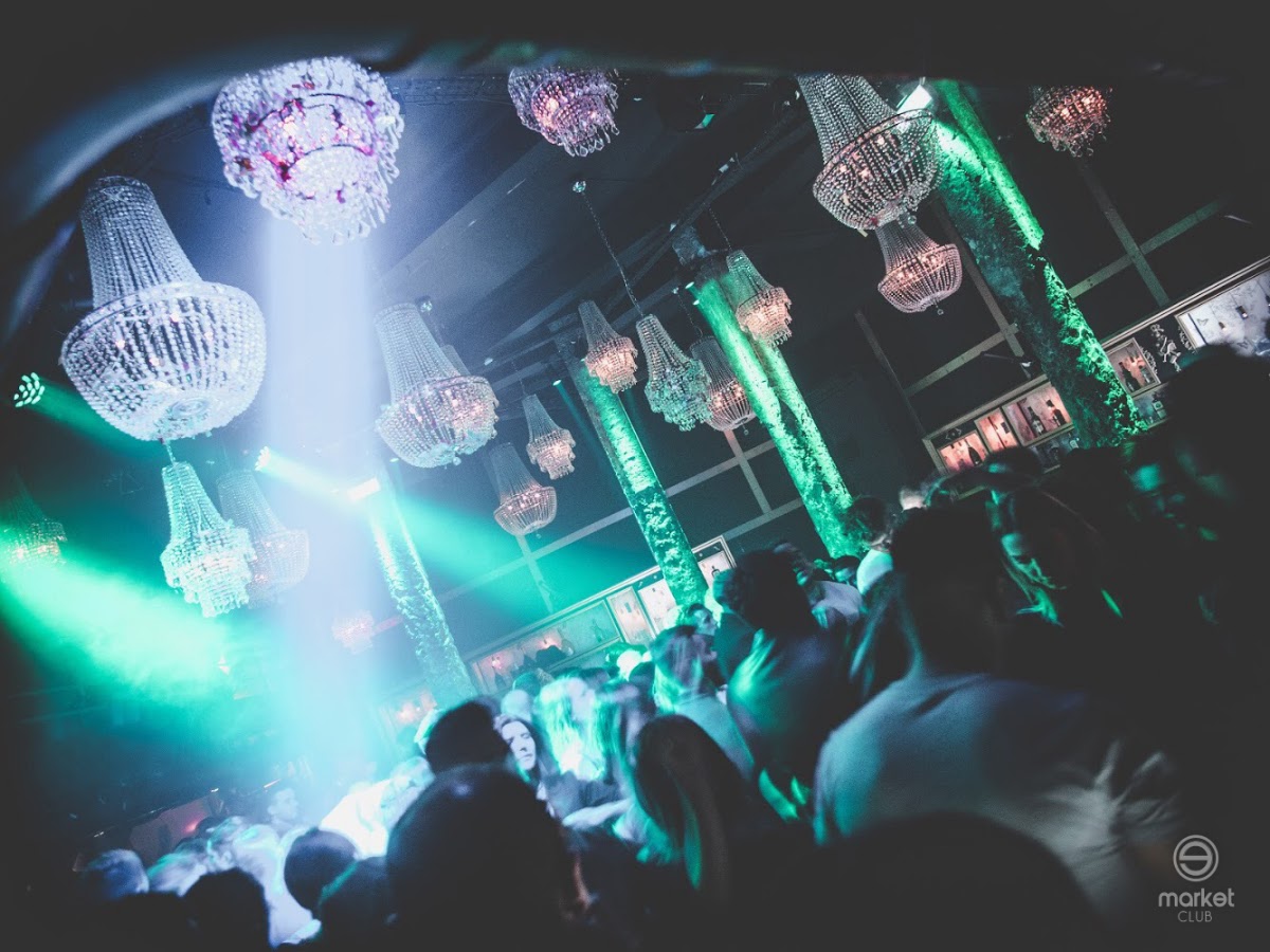 Le Market Club