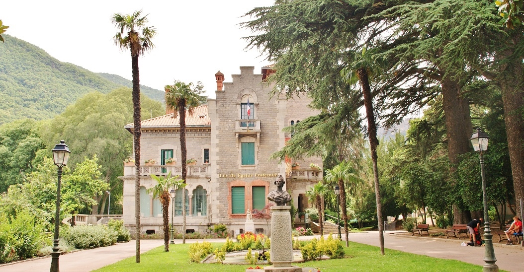 Parc De La Mairie