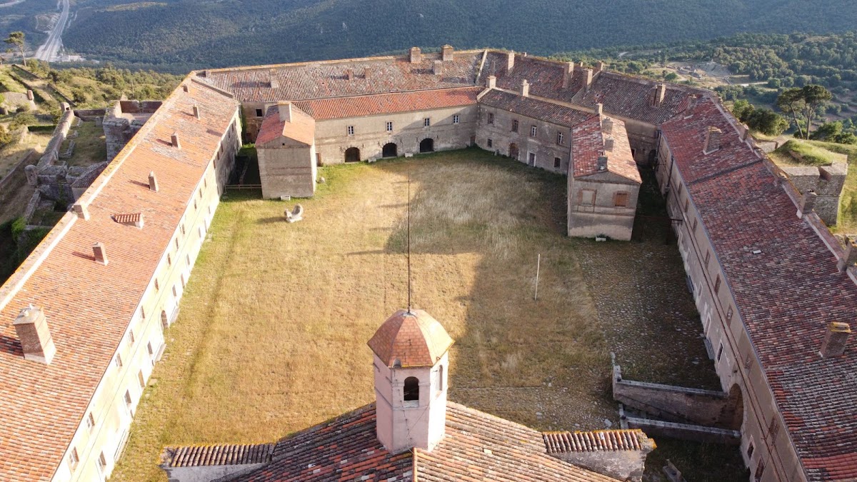 Fort de Bellegarde