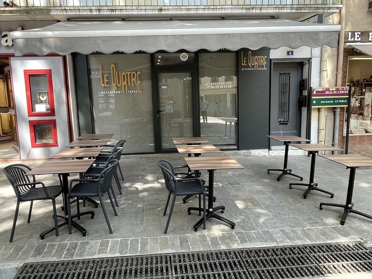 Le Quatre