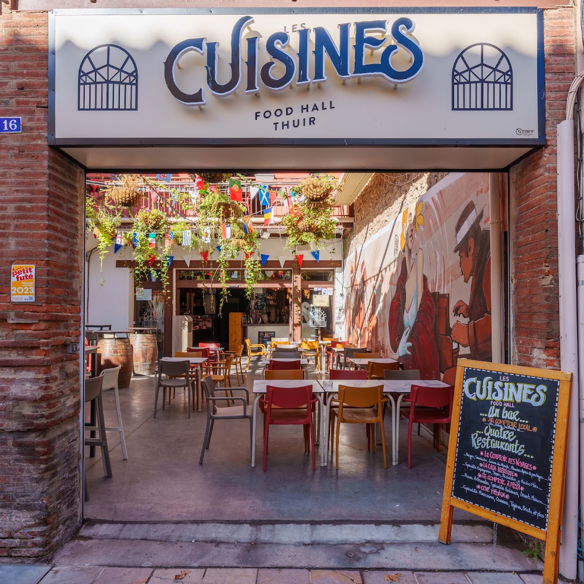 LES CUISINES – FOOD HALL THUIR