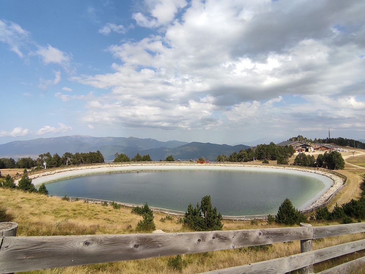 Llac artificial – Lac artificiel