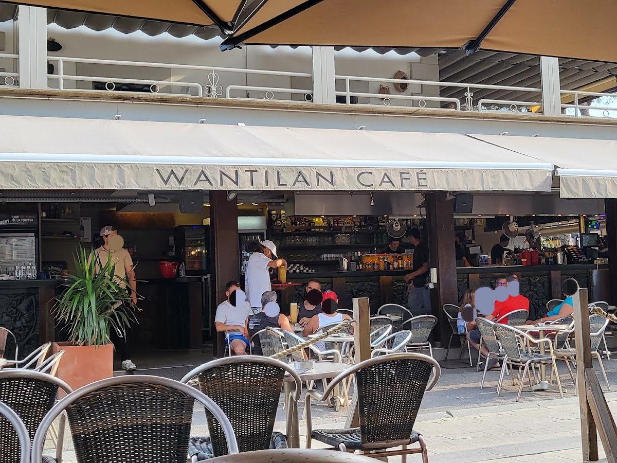 Le Wantilan Café