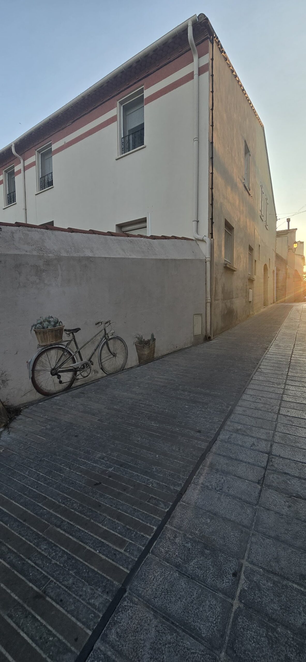 Trompe l&rsquo;oeil « le vélo » circuit des trompes l&rsquo;oeil de Sainte Marie la mer