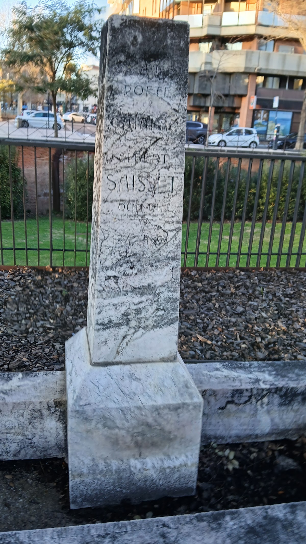 Monument à Albert Saisset