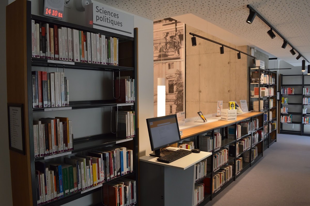 Bibliothèque universitaire Bourse du travail UPVD – Perpignan