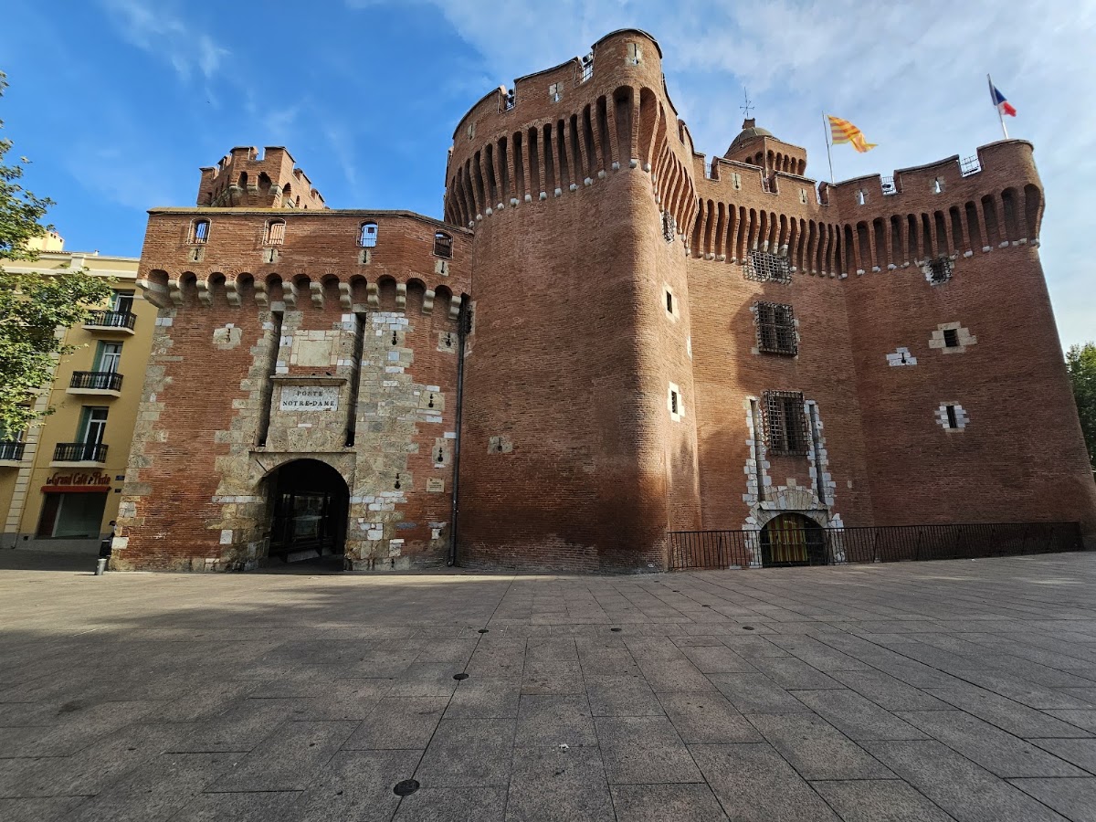 Le Castillet / Musée Casa Pairal