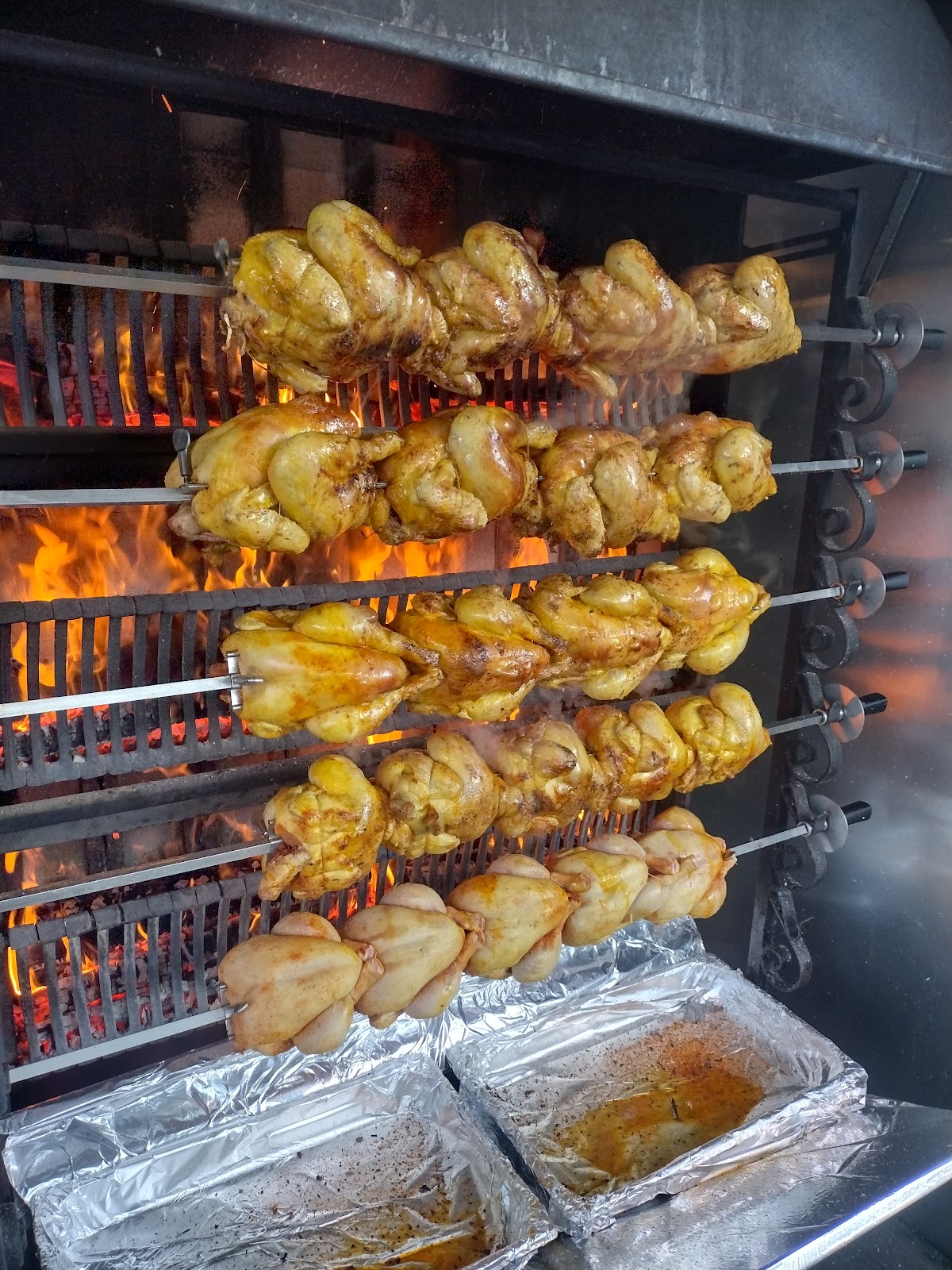 Eus Rôtisserie au feu de bois