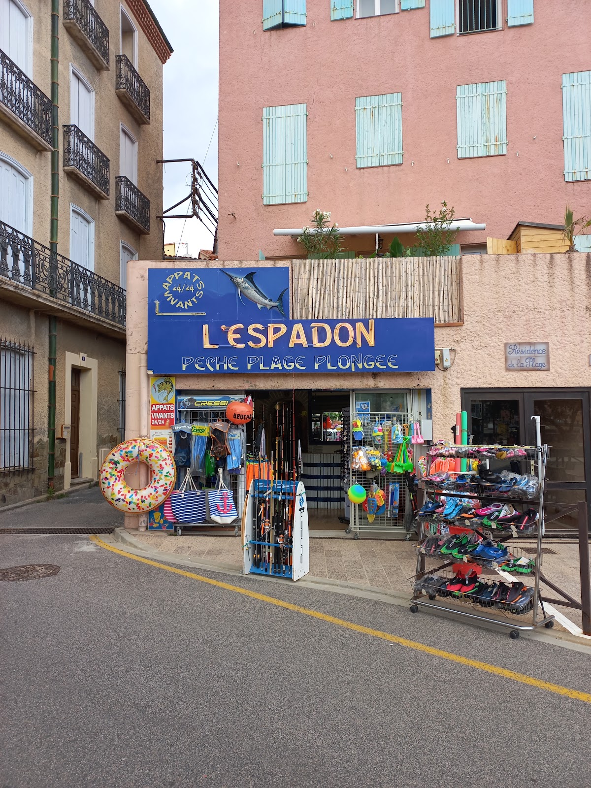 L&rsquo;Espadon – Pêche Plage Plongée+locations vélos électriques