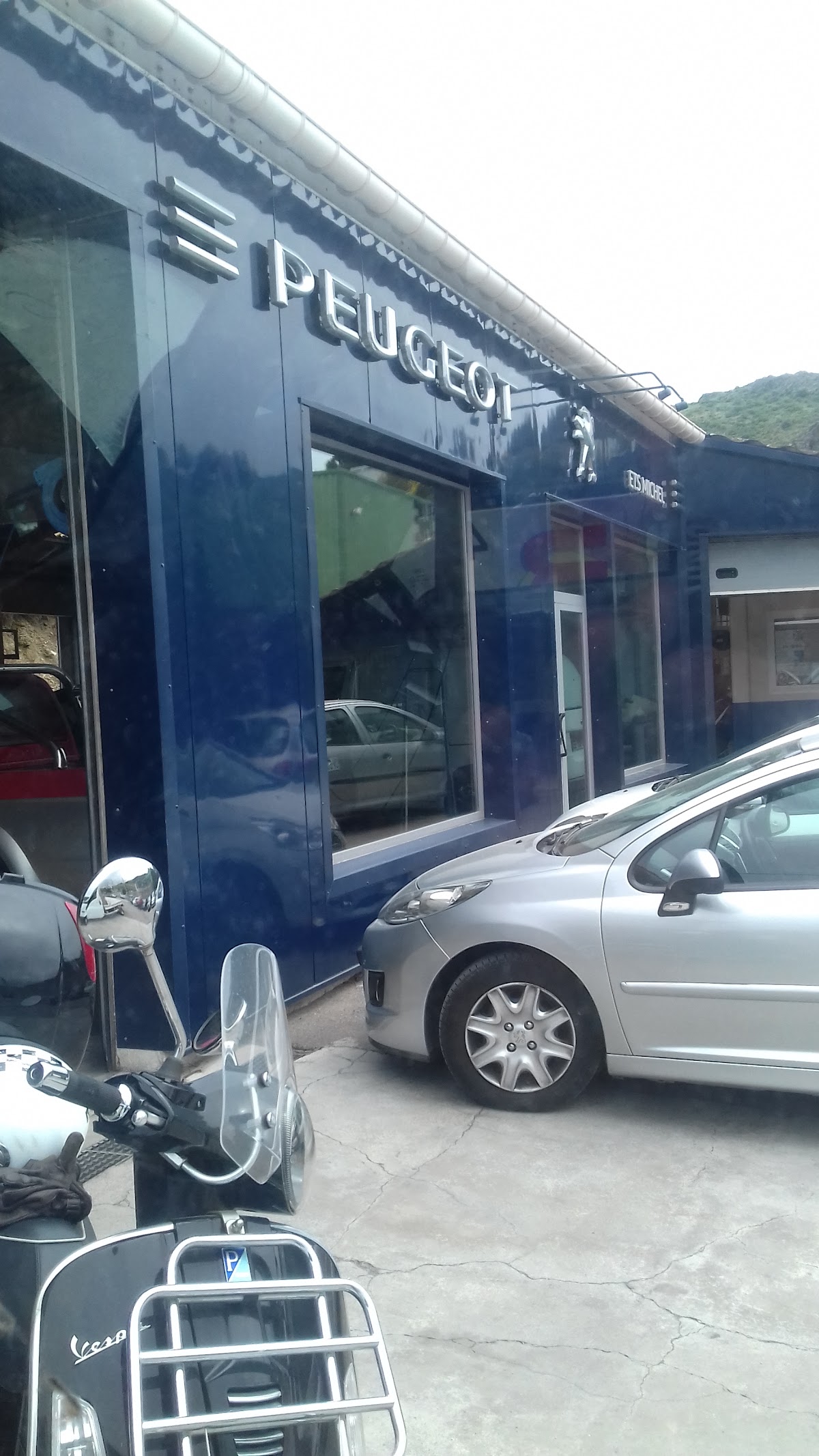 Garage Michel. Peugeot.