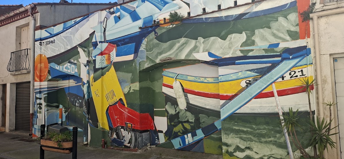 Mural « Barques et scooter » by Sckaro