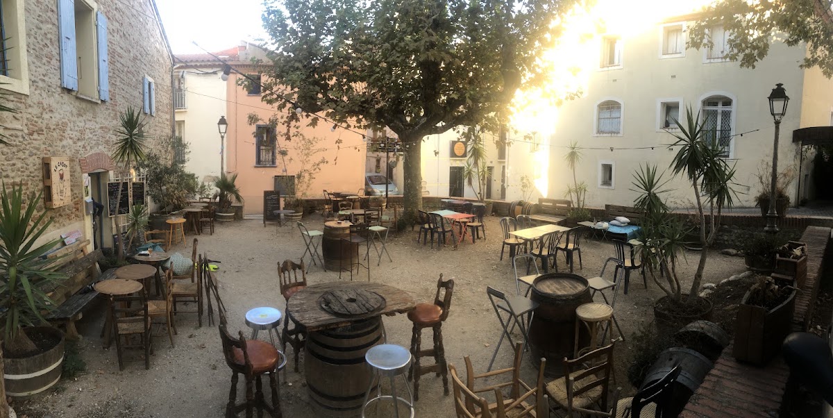 Le Casot bar