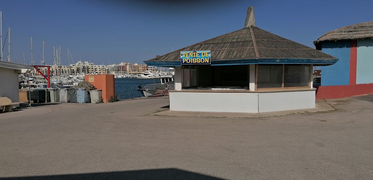 Vente de poisson sur le port