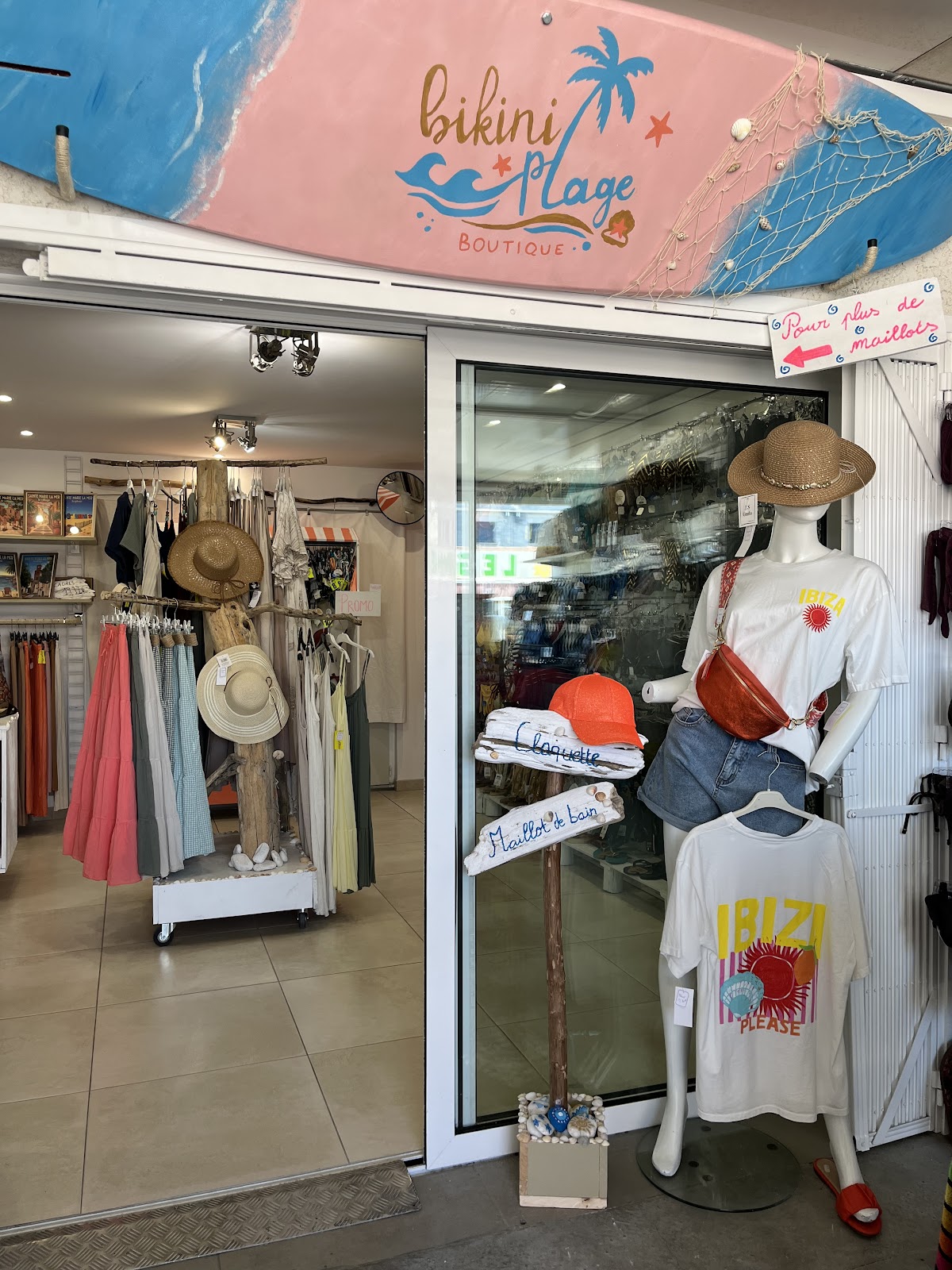 Bikini Plage