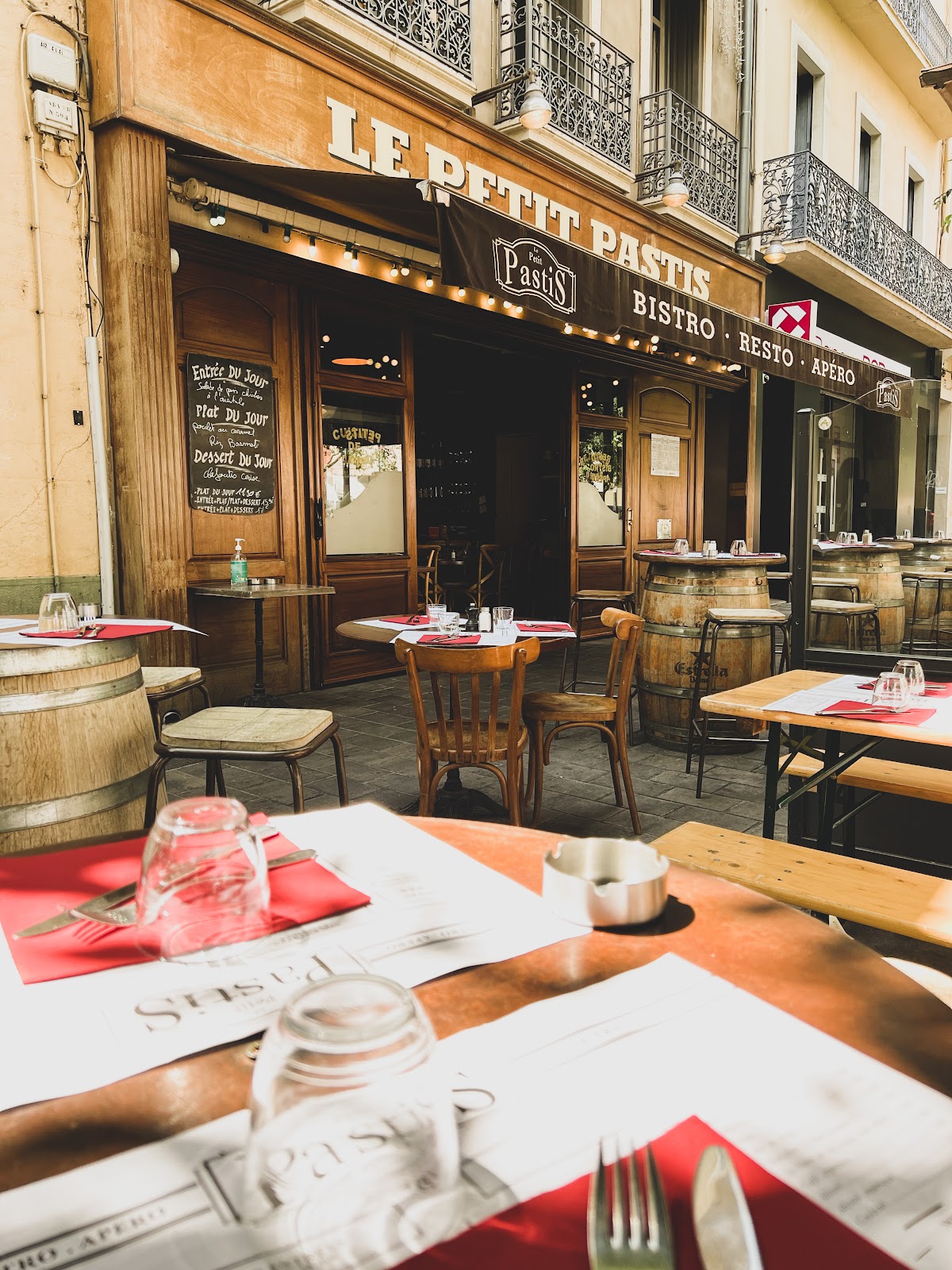 Le Petit Pastis