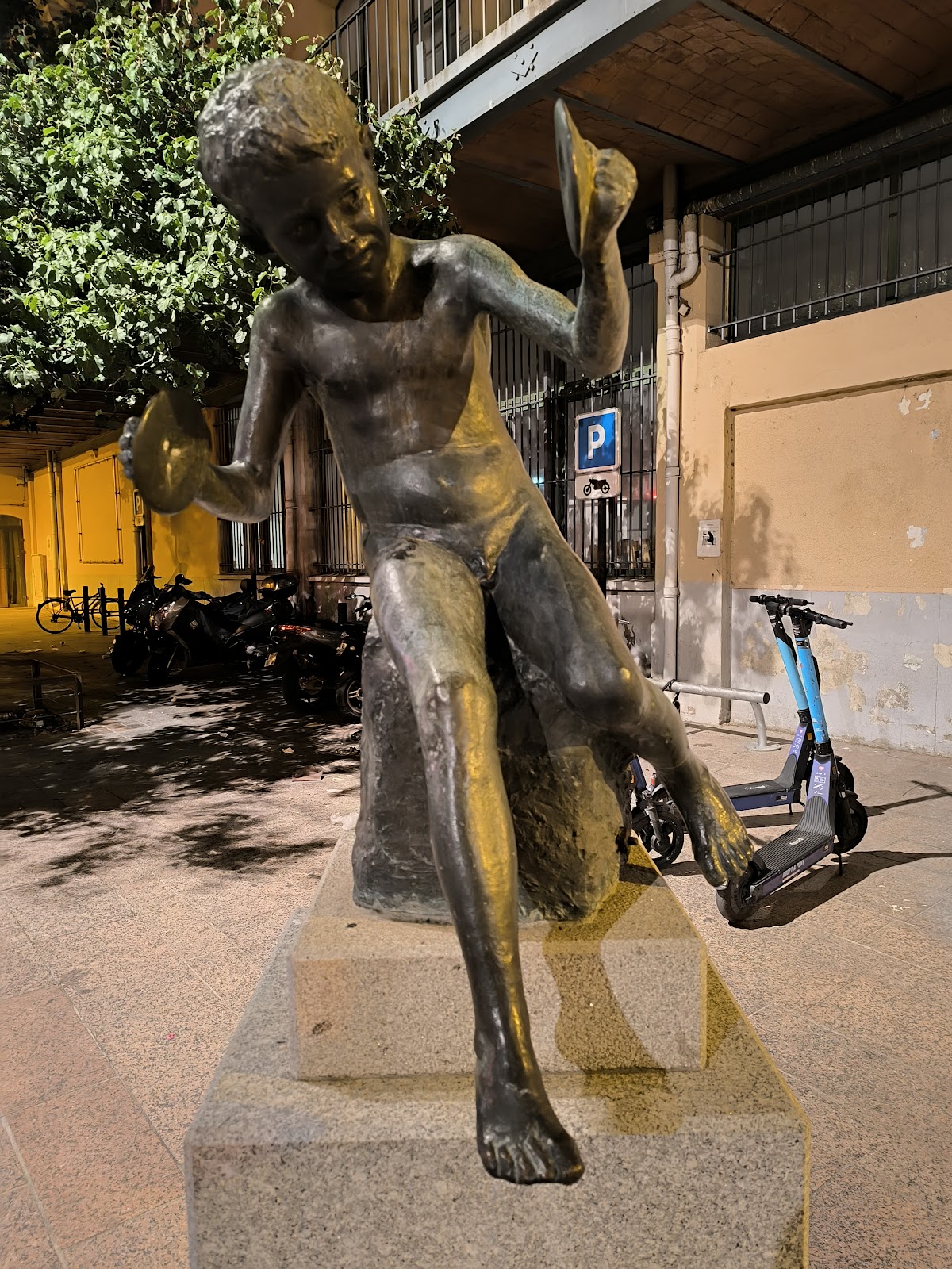 L&rsquo;enfant aux cymbales de Célestin Manalt