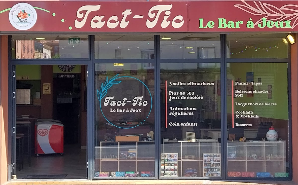 Tact-Tic: le bar à jeux