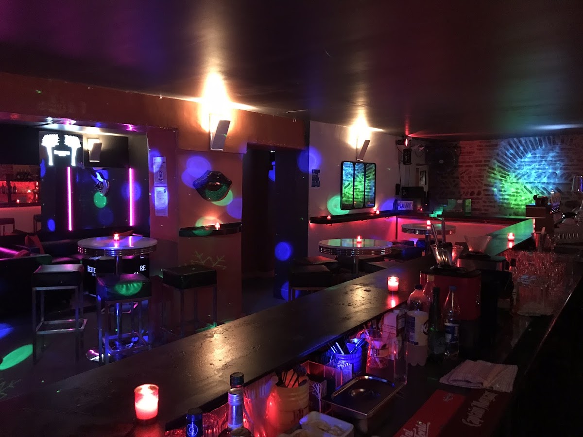 Le Club Discothèque & Bar Lounge