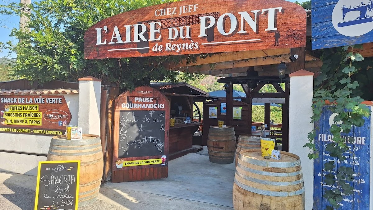 L&rsquo;aire du Pont De Reynes