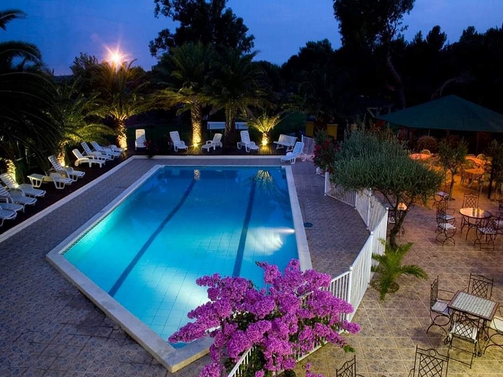 Hotel Tropic Hotel
