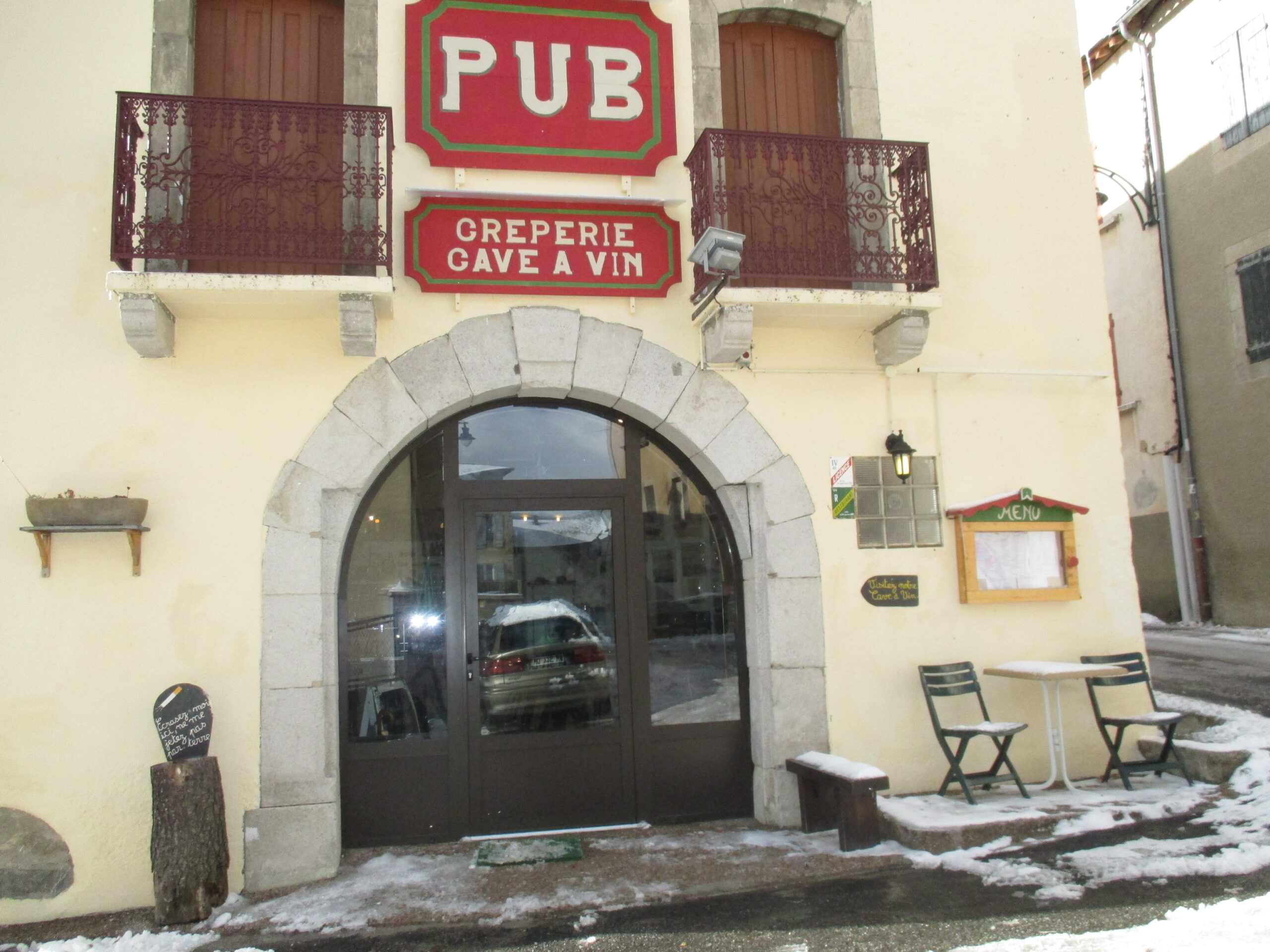 Le Carcanet – Pub – Cave a Vin