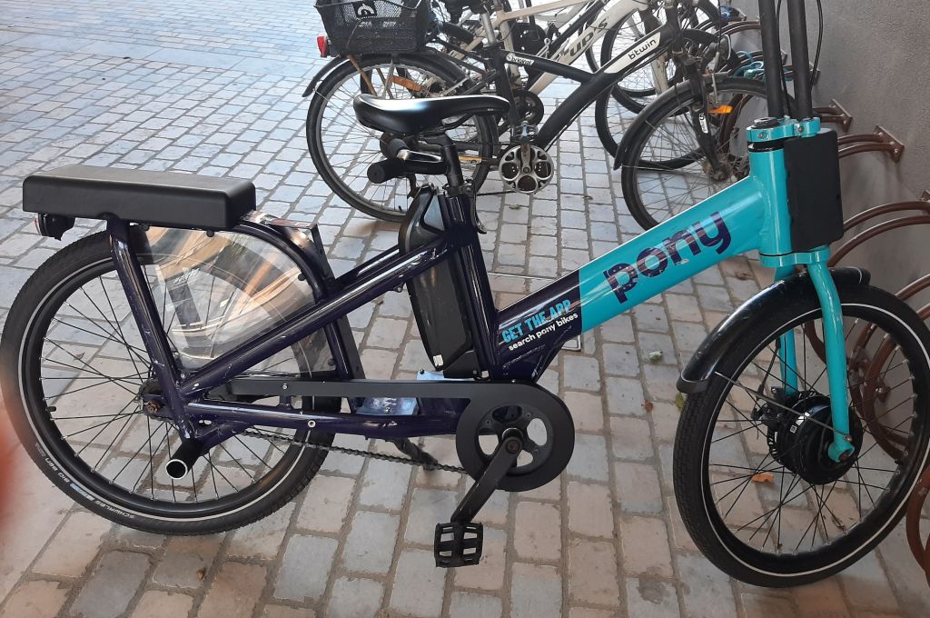 Location de Vélo Électrique Pony – Village