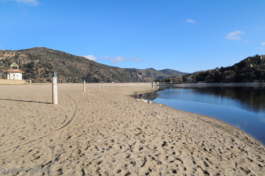Plage Publique du Lac des Escoumes